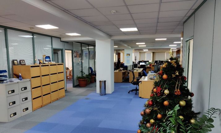 Επιχειρηματικό κτίριο 3.251 τ.μ. για ενοικίαση, Λεμεσός