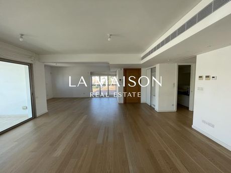 Apartment 236sqm for rent-