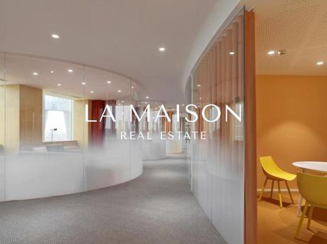 Business bulding 863sqm for sale-