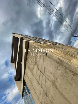 Business bulding 1.031sqm for sale-