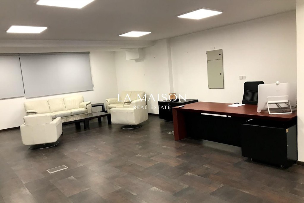 Επιχειρηματικό κτίριο 2.300 τ.μ. πρός πώληση, Λευκωσία