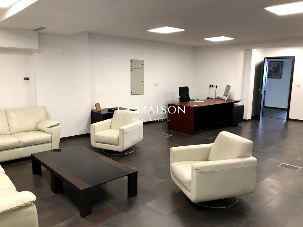 Επιχειρηματικό κτίριο 2.300 τ.μ. πρός πώληση, Λευκωσία