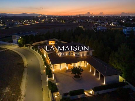 Detached home 1.004sqm for sale-