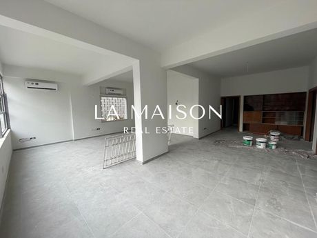 Office 245sqm for rent-