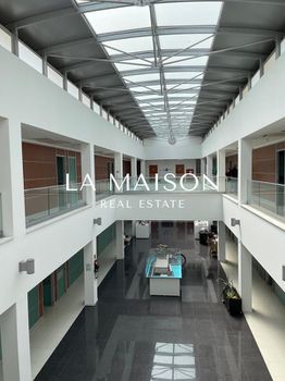 Office 500sqm for rent-