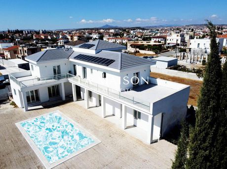 Detached home 311sqm for sale-Leivadia