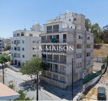 Business bulding 877sqm for sale-
