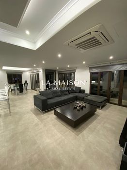 Apartment 180sqm for rent-