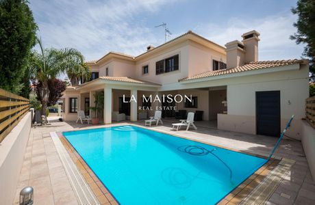 Detached home 320sqm for sale-