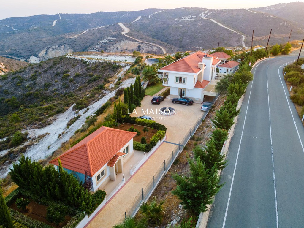 Βίλλα 485 τ.μ. πρός πώληση, Λάρνακα