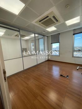 Office 1.863sqm for rent-