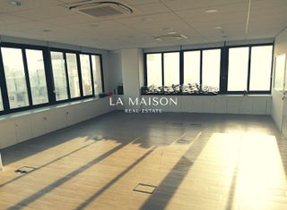 Office 462 sqm for rent, Nicosia-thumb-7