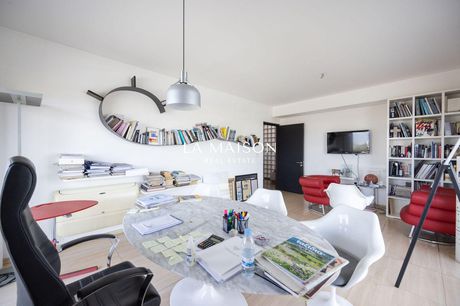 Office 416sqm for sale-