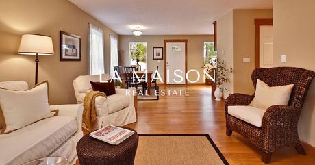 Detached home 700sqm for sale-