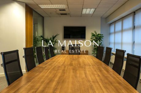 Office 200sqm for rent-