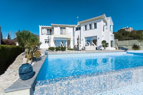 Villa 360sqm for sale-