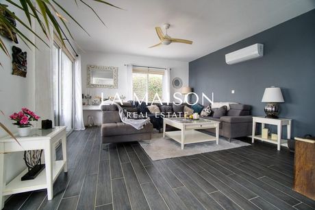 Villa 197sqm for sale-
