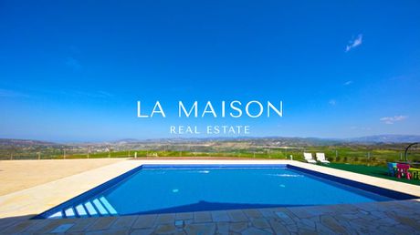 Villa 317sqm for sale-