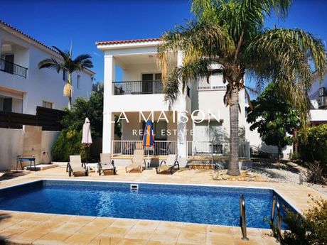 Villa 185sqm for sale-