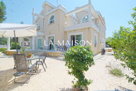 Villa 360sqm for sale-