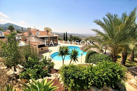 Villa 200sqm for sale-