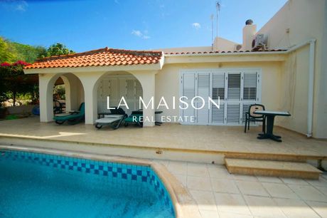 Villa 208sqm for sale-
