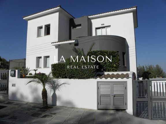 Villa 390 sqm for sale, Paphos