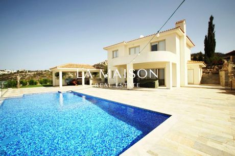 Villa 350sqm for sale-