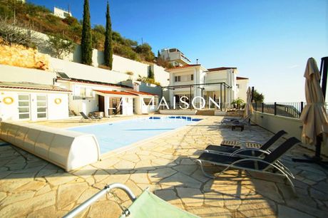 Villa 650sqm for sale-