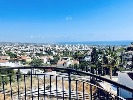 Villa 170sqm for sale-