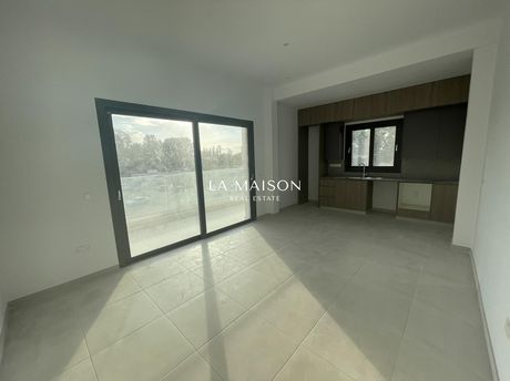 Business bulding 969sqm for sale-