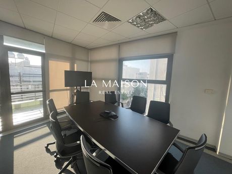 Office 300sqm for rent-