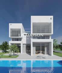 Detached home 249 sqm for sale