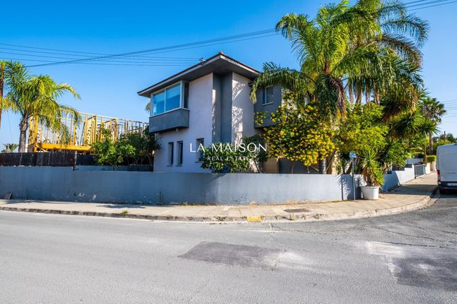 Detached home 284 sqm for sale, Paphos