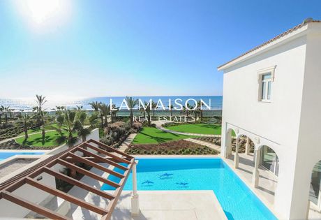 Villa 795sqm for sale-Perivolia Larnacas