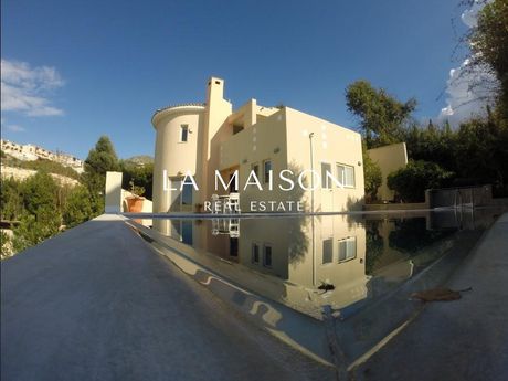 Villa 176sqm for sale-