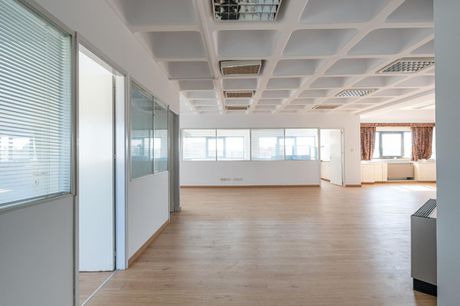 Office 238sqm for rent-