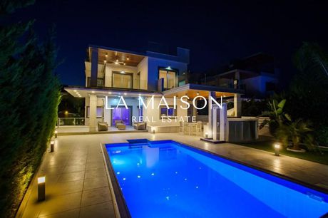 Villa 265sqm for sale-