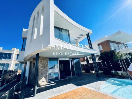 Villa 0sqm for sale-