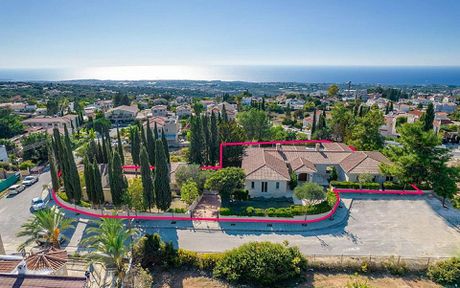 Detached home 650sqm for sale-