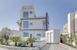Μονοκατοικία 565 τ.μ. για ενοικίαση, Αμμόχωστος-thumb-1