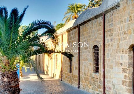 Detached home 236sqm for sale-