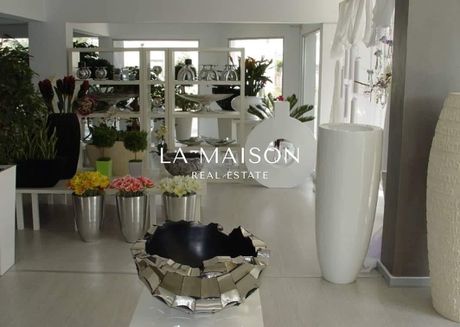 Office 235sqm for rent-