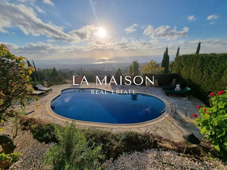 Villa 321sqm for sale-