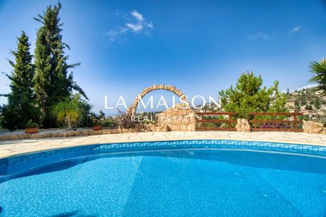 Villa 200sqm for sale-