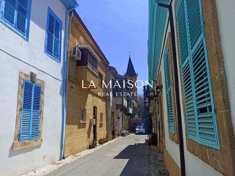 Detached home 225sqm for sale-