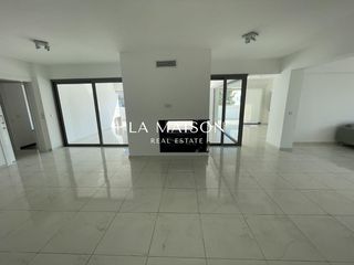 Διαμέρισμα 216 τ.μ. για ενοικίαση, Λευκωσία-thumb-55