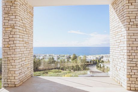 Detached home 300sqm for sale-