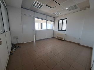 Γραφείο 89 τ.μ. για πώληση, Λάρνακα, Λάρνακα - Κέντρο-thumb-2