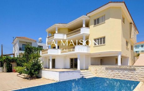 Villa 404sqm for sale-